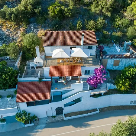 By The Sea Ubli, - 23365 Apartment Lastovo